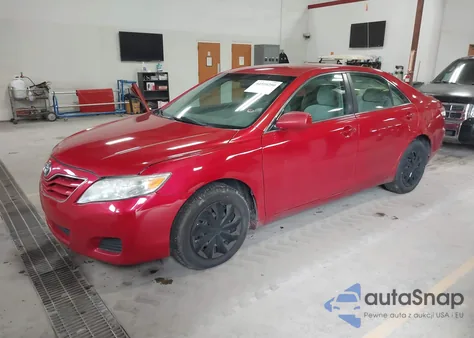 2011 Toyota Camry Le z USA, uszkodzony, nr VIN 4T1BF3EK6BU665317